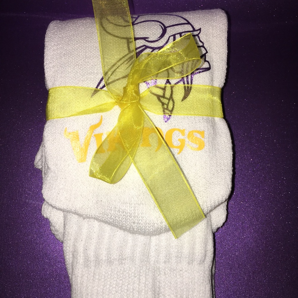 Minnesota Vikings Pair of Socks - Picture 2 of 3